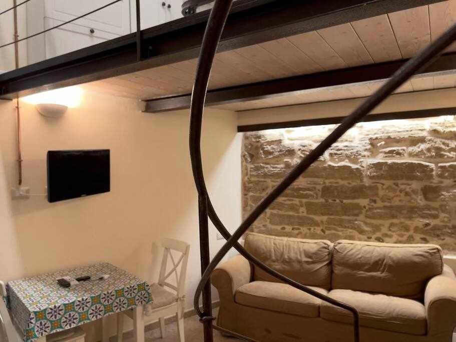 Suite Minerva 10 Steps From Piazza Civica Alghero Exterior photo